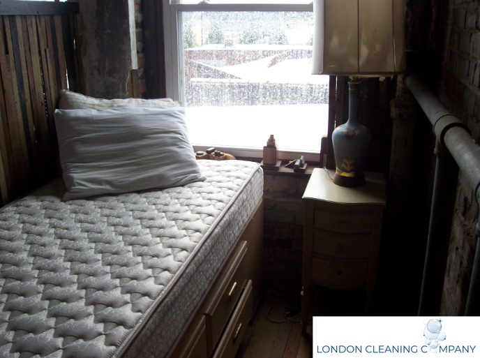 How to clean a mattress